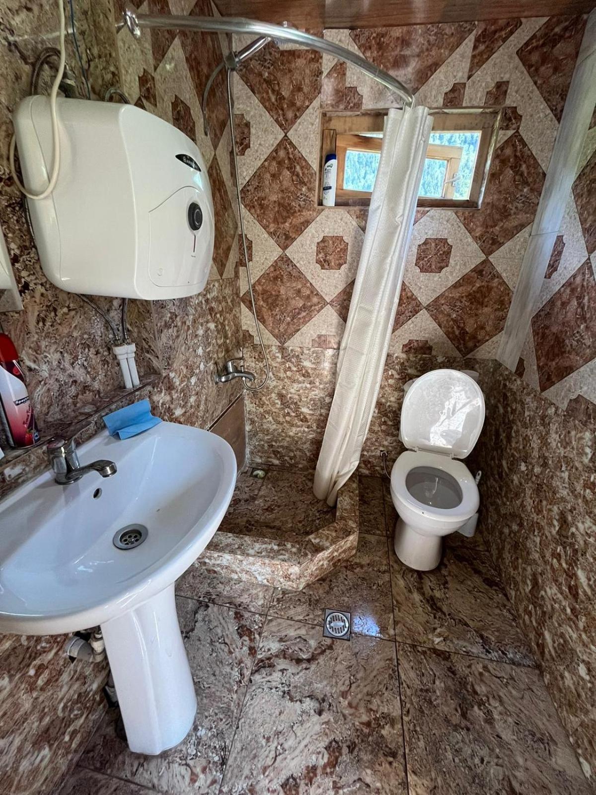 Tsknari Oda Oni المظهر الخارجي الصورة
